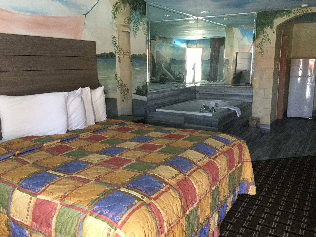 Luxury Inn And Suites Seaworld San Antonio Extérieur photo