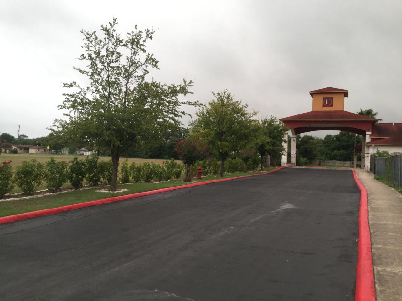 Luxury Inn And Suites Seaworld San Antonio Extérieur photo