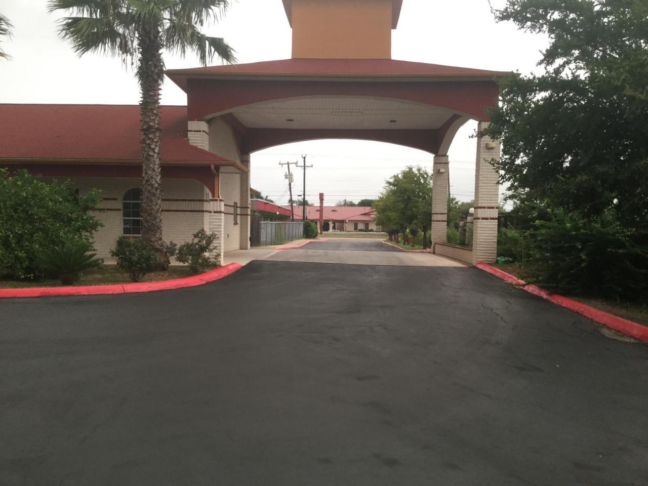 Luxury Inn And Suites Seaworld San Antonio Extérieur photo